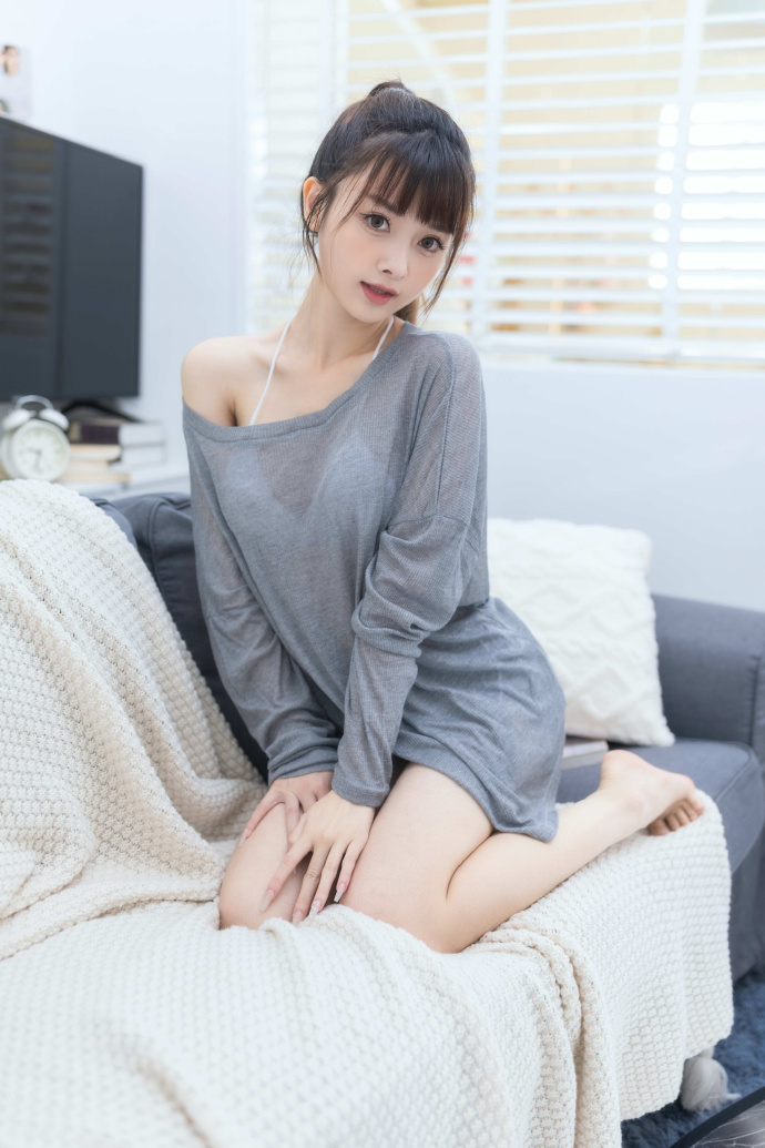 林宛依 头像配图